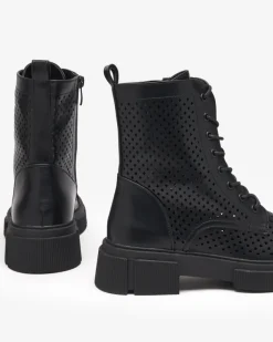 Workery|Botki Bez Ocieplenia^Royalfashion Ażurowe czarne damskie botki na płaskim obcasie Rolika - Obuwie czarny