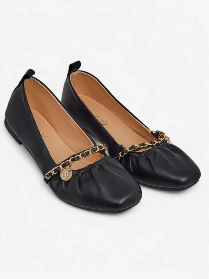 Buty Na Wielkie Wyjście|Baleriny Klasyczne^Royalfashion Baleriny damskie Ariadna Nero – czarne, płaskie, skóra ekologiczna, złota ozdoba czarny