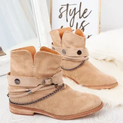 Botki Z Delikatnym Ociepleniem|Kowbojki^Royalfashion Beżowe botki a'la kowbojki na krytym koturnie Salem - Obuwie beżowy