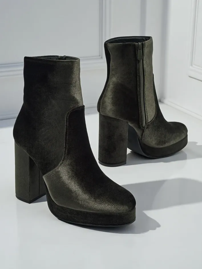 Botki Z Delikatnym Ociepleniem|Botki Na Słupku^Royalfashion Botki damskie na słupku al'la Welur Miss zielony