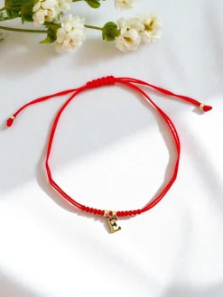 Biżuteria^Royalfashion Bransoletka damska z literką "E" czerwony