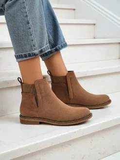 Botki Na Płaskim Obcasie|Sztyblety^Royalfashion Damskie botki a'la sztyblety z eko-zamszu Veysi jasny brązowy