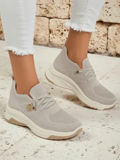 Ugc|Sportowe^Royalfashion Damskie sneakersy Selene – wygodne białe buty na płaskiej podeszwie Jasny szary