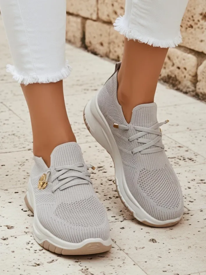 Ugc|Sportowe^Royalfashion Damskie sneakersy Selene – wygodne białe buty na płaskiej podeszwie Jasny szary