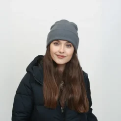 Czapki I Kapelusze^Royalfashion Klasyczna ciemnoszara damska czapka typu beanie - Akcesoria Ciemnoszary