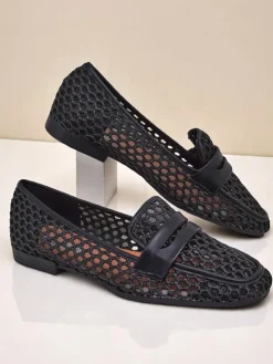 Mokasyny Na Płaskiej Podeszwie^Royalfashion Ażurowe damskie mokasyny Azuros czarny