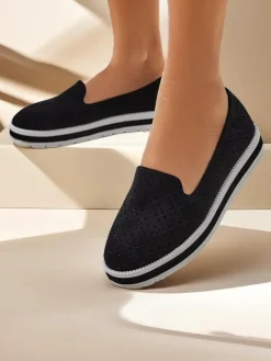 Mokasyny Na Płaskiej Podeszwie^Royalfashion Ażurowe damskie mokasyny Cerrole czarny