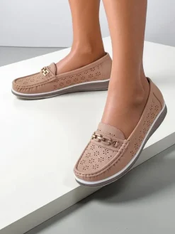 Mokasyny Na Płaskiej Podeszwie^Royalfashion Ażurowe damskie mokasyny Cerro jasny brązowy