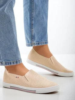 Półbuty^Royalfashion Ażurowe damskie półbuty slip on Vielles beżowy
