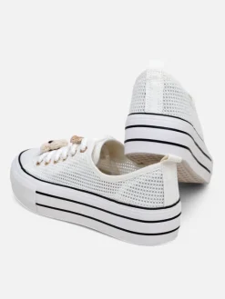 Trampki^Royalfashion Ażurowe damskie trampki z ozdobami Osdo biały