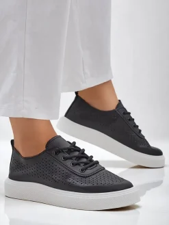 Półbuty|Sportowe^Royalfashion Ażurowe damskie sportowe półbuty sznurowane Adette czarny