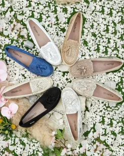 Mokasyny Na Płaskiej Podeszwie|Półbuty^Royalfashion Ażurowe mokasyny damskie Molaffa beżowy