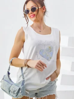 Bluzki / Koszule / Koszulki^Royalfashion Bawełniana bluzka damska na ramiączkach z serduszkiem biały