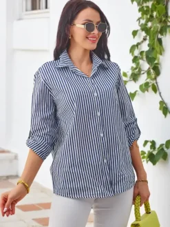 Bluzki / Koszule / Koszulki^Royalfashion Bawełniana damska koszula w paski z wiązaniem na dole Granatowy