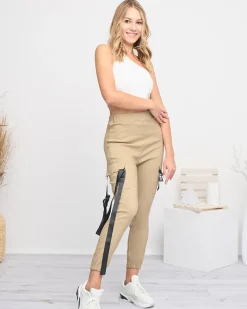 Spodnie Cargo^Royalfashion Beżowe damskie spodnie bojówki z paskiem beżowy