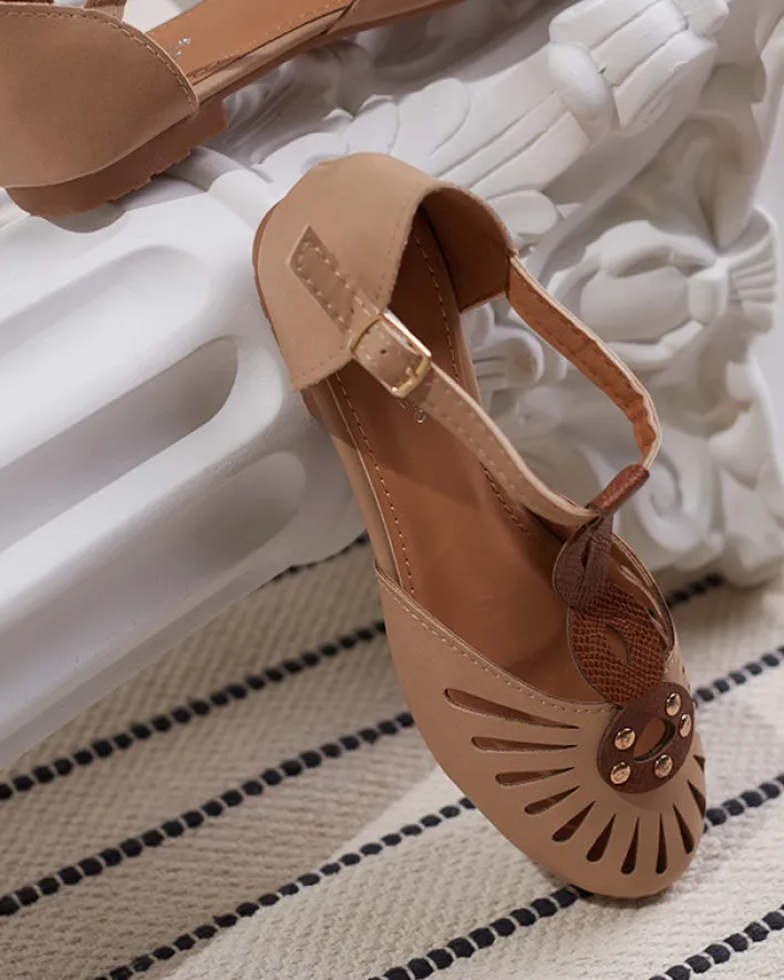 Baleriny Klasyczne^Royalfashion Beżowe damskie baleriny ażurowe z wycięciem po bokach Erraf beżowy