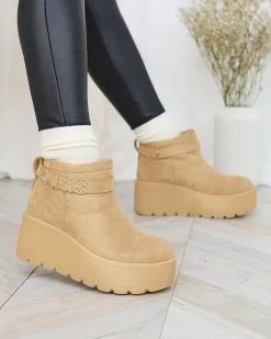 Śniegowce^Royalfashion Beżowe damskie buty a'la śniegowce z ozdobą Parisela beżowy