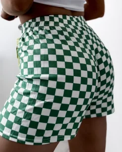 Szorty|Krótkie Spodenki^Royalfashion Biało - zielone damskie materiałowe krótkie spodenki w kratkę PLUS SIZE zielony