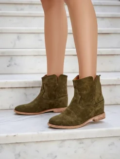 Botki Z Delikatnym Ociepleniem|Kowbojki^Royalfashion Botki a'la kowbojki na krytym koturnie Blueston zielony