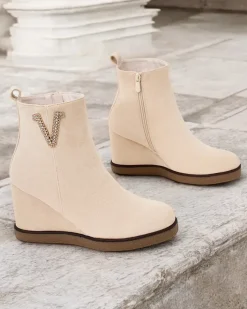 Botki Z Delikatnym Ociepleniem|Botki Na Koturnie^Royalfashion Botki damskie na koturnie Nerias beżowy