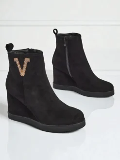 Botki Z Delikatnym Ociepleniem|Botki Na Koturnie^Royalfashion Botki damskie na koturnie Nerias czarny