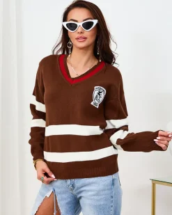 Swetry^Royalfashion Ciemno damski sweter w paski brązowy