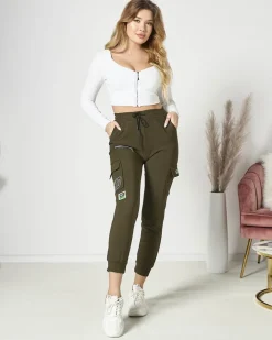 Spodnie Cargo|Spodnie Materiałowe^Royalfashion Ciemnozielone damskie spodnie typu bojówki z napisem zielony