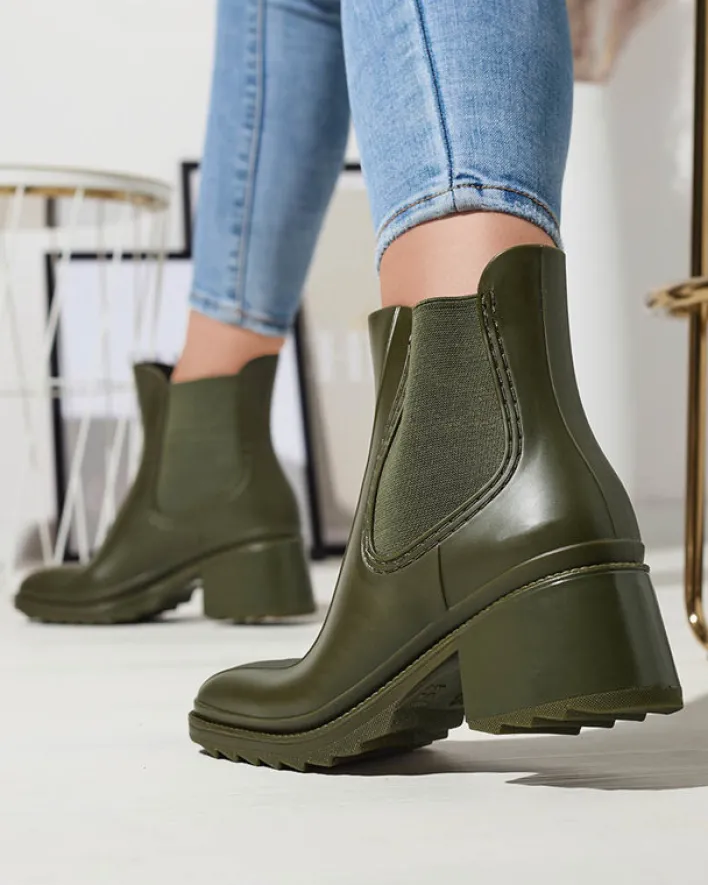 Botki Bez Ocieplenia|Botki Na Płaskim Obcasie^Royalfashion Ciemnozielone damskie botki Caldala zielony