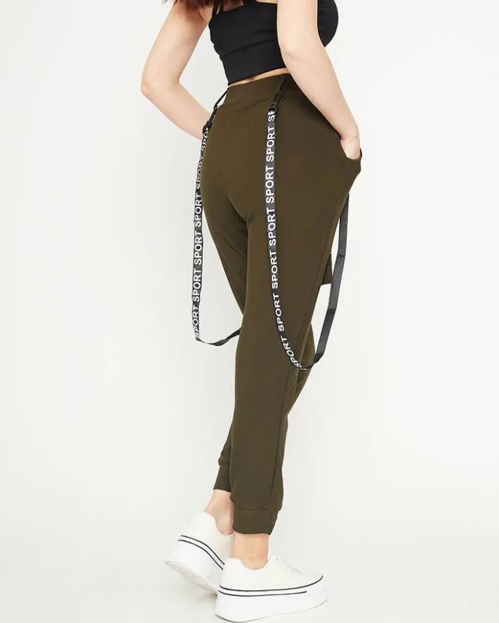 Spodnie Cargo|Spodnie Dresowe^Royalfashion Ciemnozielone damskie materiałowe spodnie typu bojówki z szelkami zielony