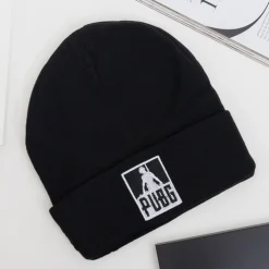 Czapki|Czapki I Kapelusze^Royalfashion Czarna czapka beanie z naszywką czarny
