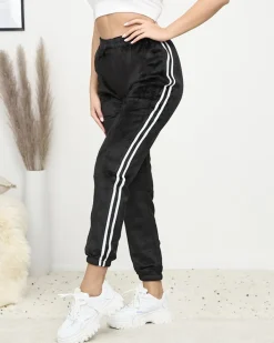 Spodnie Dresowe^Royalfashion Czarne damskie ocieplane welurowe spodnie dresowe z lampasami