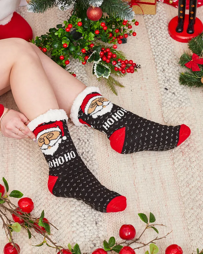 Skarpetki^Royalfashion Czarne damskie skarpetki ze świątecznym wzorem