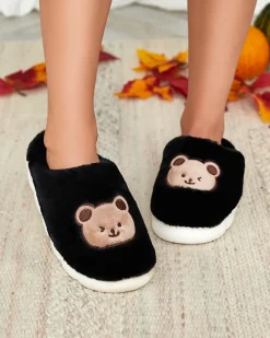 Kapcie^Royalfashion Czarne damskie futrzane kapcie z misiem Hettres czarny