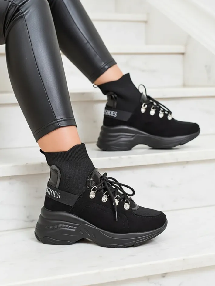 Botki Z Delikatnym Ociepleniem|Botki Na Płaskim Obcasie^Royalfashion Czarne sneakersy damskie z ociepleniem Aleppo