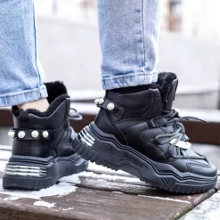 Śniegowce|Ocieplane^Royalfashion Czarne sneakersy z ociepleniem Pommie czarny