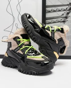 Śniegowce|Ocieplane^Royalfashion Czarne sportowe buty damskie z futerkiem i neonowymi żółtymi sznurówkami Adbo czarny
