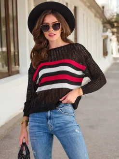 Swetry^Royalfashion ażurowy damski sweter w paski czarny