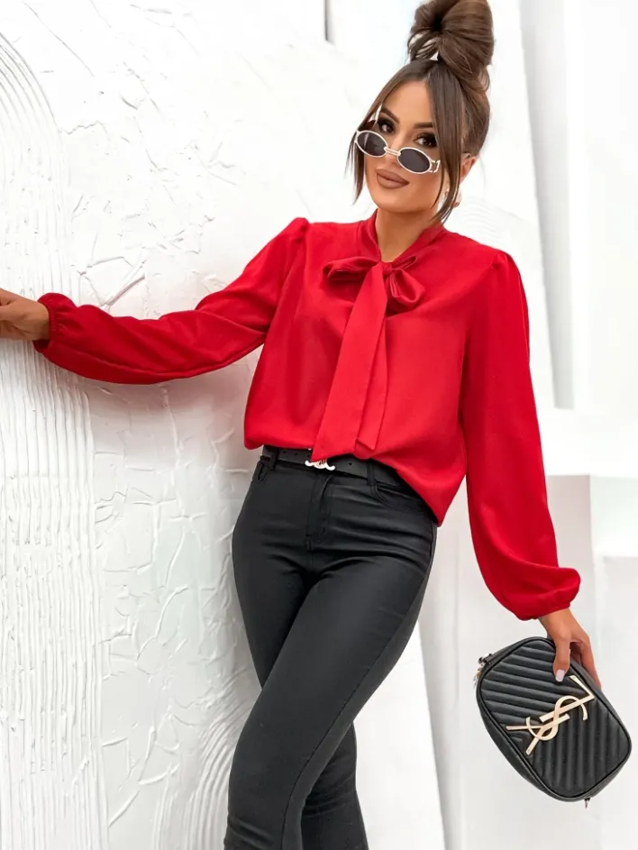 Bluzki / Koszule / Koszulki^Royalfashion Damska bluzka z kokardą czerwony