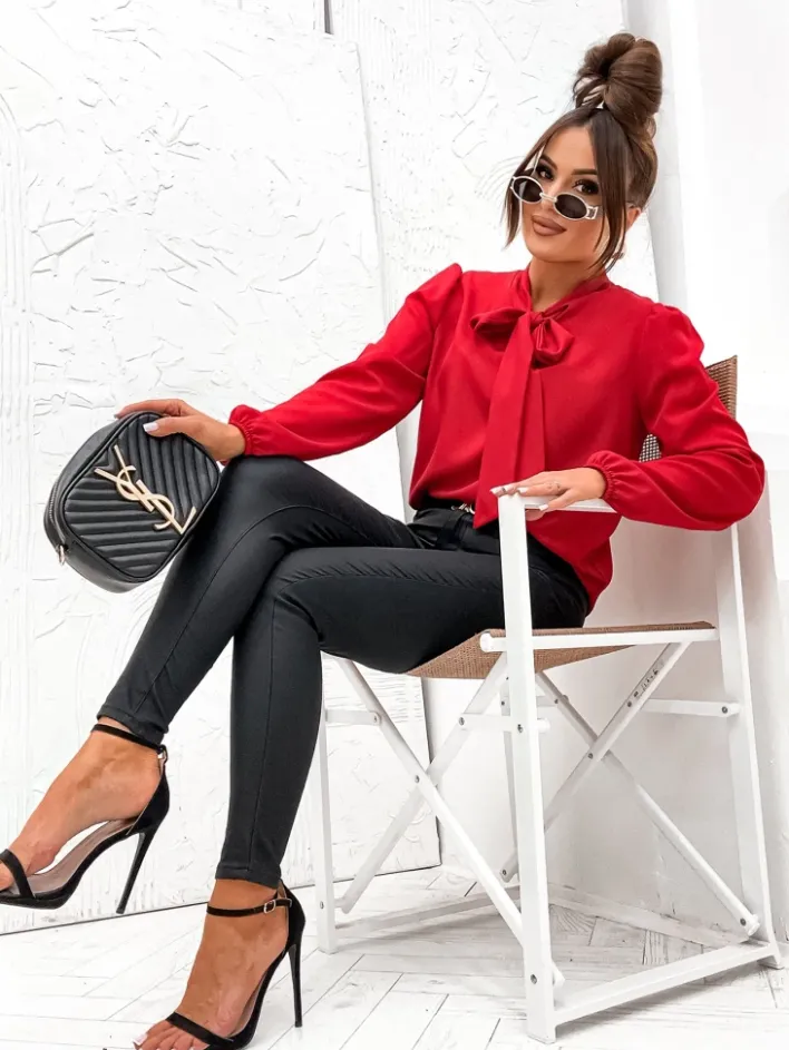 Bluzki / Koszule / Koszulki^Royalfashion Damska bluzka z kokardą czerwony