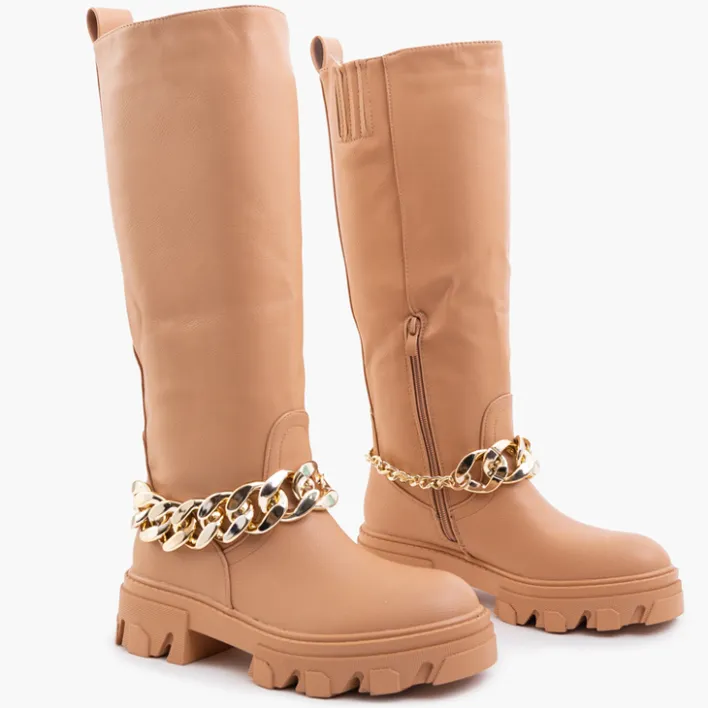 Kozaki Na Płaskim Obcasie|Kozaki Z Ociepleniem^Royalfashion Damskie brązowe kozaki z łańcuszkiem Sudzi brązowy