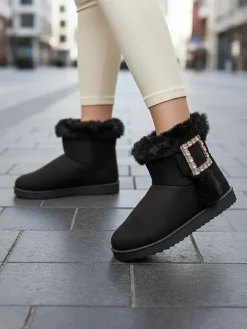 Śniegowce^Royalfashion Damskie buty a'la śniegowce z ozdobą Galaes czarny