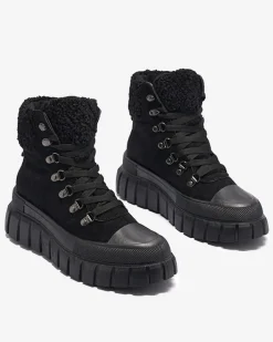 Botki Bez Ocieplenia|Botki Na Platformie^Royalfashion Damskie czarne eko-zamszowe botki z kożuszkiem Vetic czarny