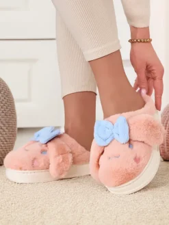 Kapcie^Royalfashion Damskie futrzane kapcie z kokardką Savos różowy