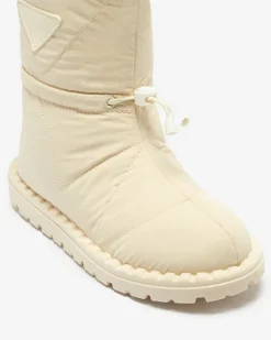 Śniegowce^Royalfashion Damskie owe pikowane buty a'la śniegowce na płaskiej podeszwie Ferri krem