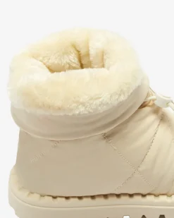 Śniegowce^Royalfashion Damskie owe pikowane buty a'la śniegowce na płaskiej podeszwie Ferri krem