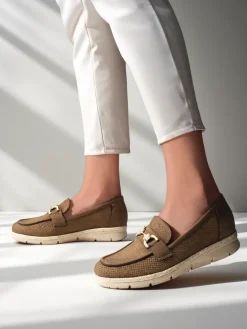 Półbuty^Royalfashion Damskie półbuty z ozdobą na nosku Fifon zielony