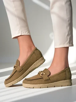 Półbuty^Royalfashion Damskie półbuty z ozdobą na nosku Fifon zielony