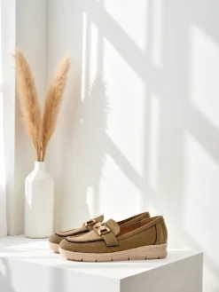 Półbuty^Royalfashion Damskie półbuty z ozdobą na nosku Fifon zielony