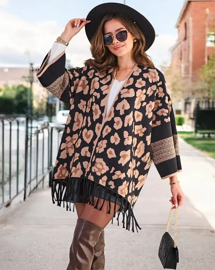 Swetry|Kurtki / Marynarki / Płaszcze^Royalfashion Damskie ponczo z printem jasny brązowy