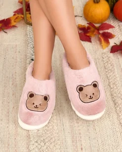 Kapcie^Royalfashion Fioletowo - różowe damskie futrzane kapcie z misiem Hettres Jasnoróżowy